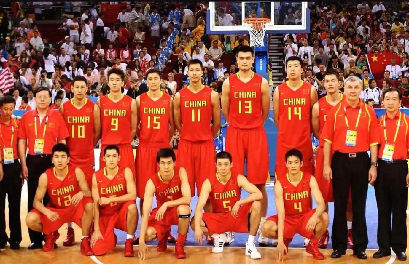 不断前行的, 举的